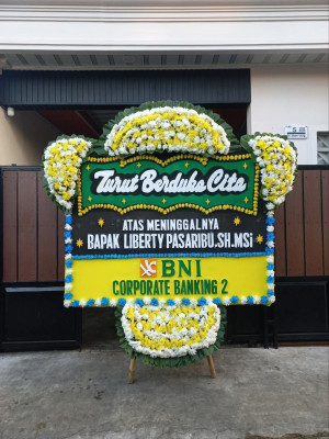 Papan Bunga Duka di Maitara Utara